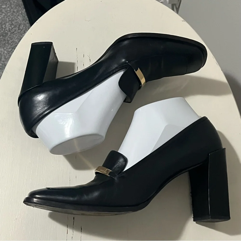 GUCCI Black Leather Block Heels Size 8 1/2 B Gold Tone Bar Across Toes Y2K - Picture 5 of 12